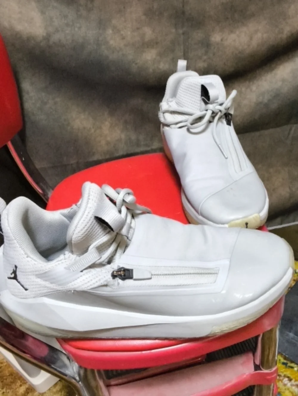 P5.  Nike Air Jordan Jumpman Hustle Basketball Shoes